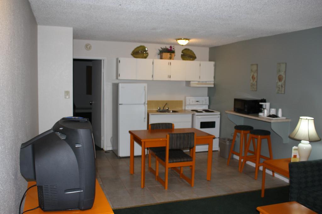 Northwoods Inn & Suites Saskatoon Exterior foto